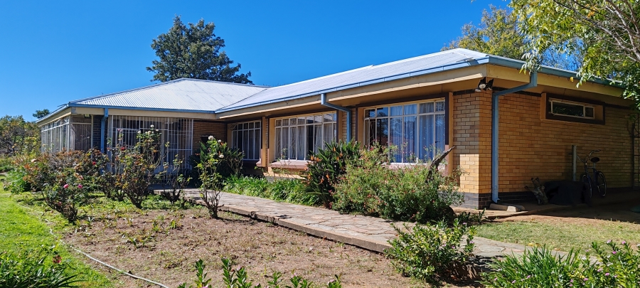 5 Bedroom Property for Sale in Vredefort Free State